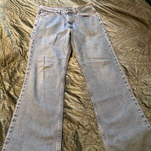 Levi’s 517 Straight-Leg Jeans – Classic